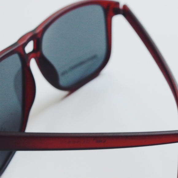 NWOT sunglasses. - Picture 2 of 4